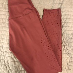 Buffbunny Allure Laser Legging in Windsor wine